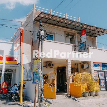We Stay Residence Redpartner Surabaya Exterior foto